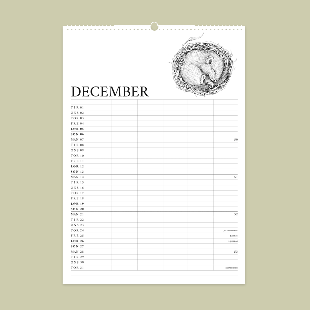2026 familiekalender med dyr fra den danske natur. December er hasselmus.