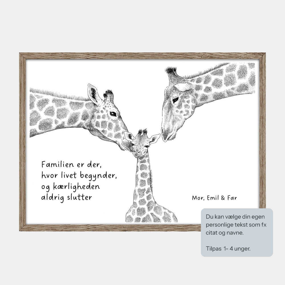 Personlig familieplakat med giraffamilie og 1 unge. Tilføj jeres egne navne og et citat.
