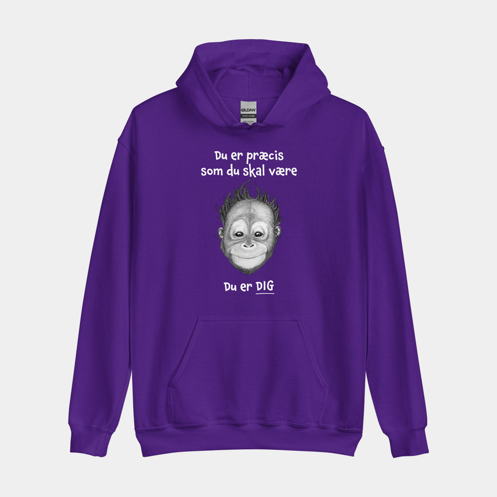 Hoodie med citat - "Du er præcis som du skal være"