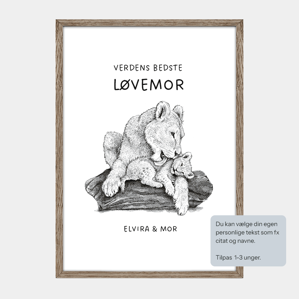 Personlig plakat med løvemor og unge, 'Verdens bedste løvemor' og navne, egetræsramme