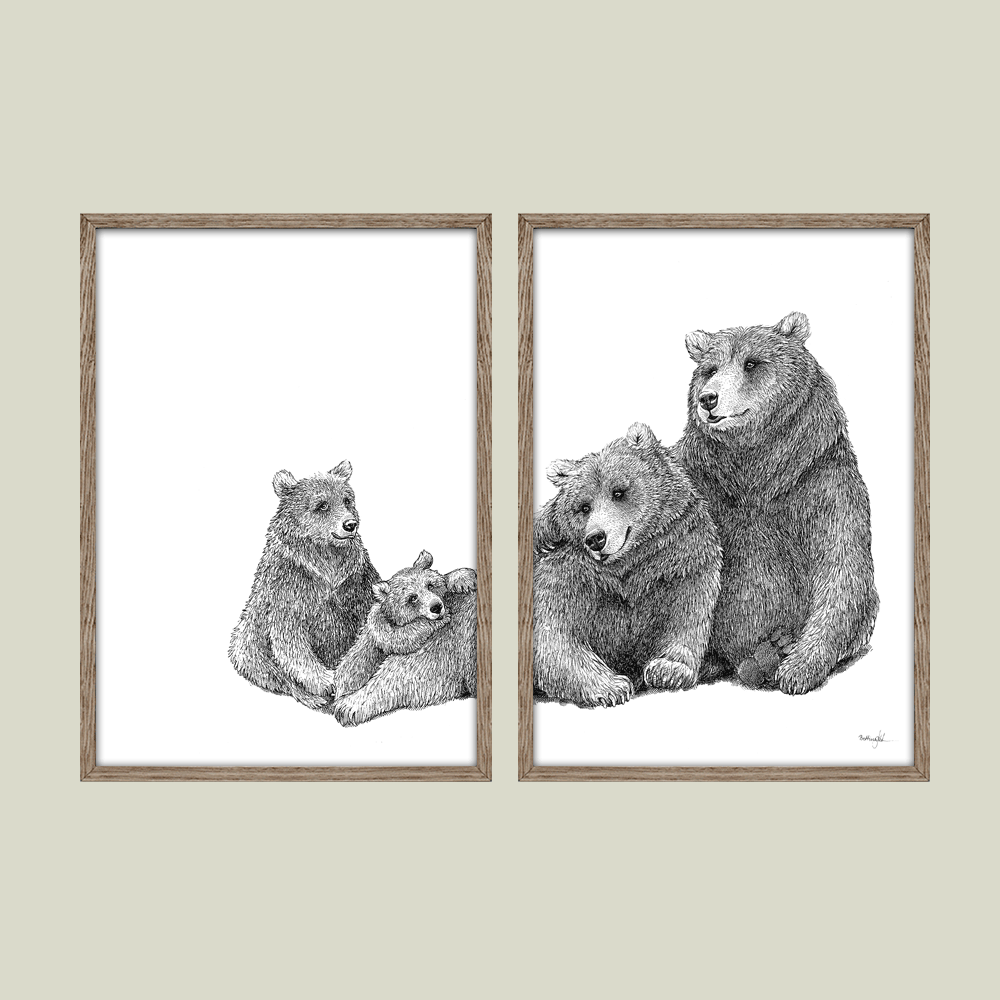 Håndtegnet familieplakat med bjørnefamilie – symbol på tryghed, kærlighed og samhørighed.