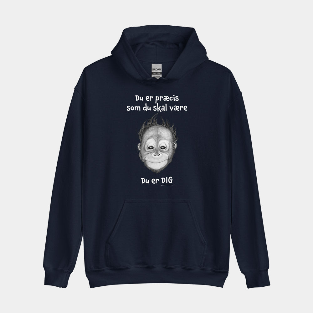 Hoodie med citat - "Du er præcis som du skal være"