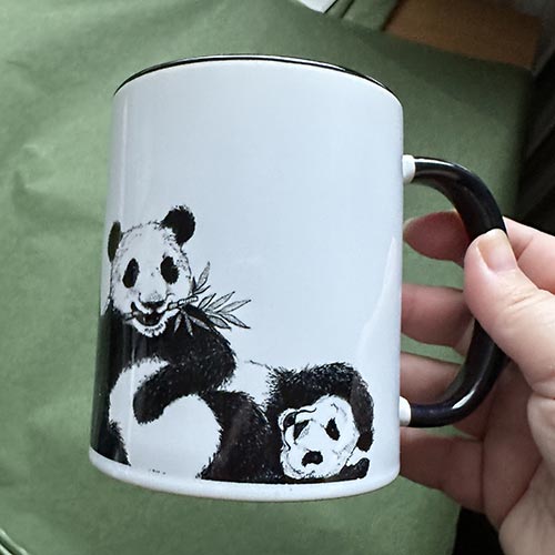 Krus med pandaer (produceres normalt ikke)
